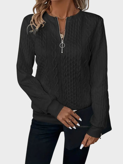 Lilara | Stickad tröja med dragkedja